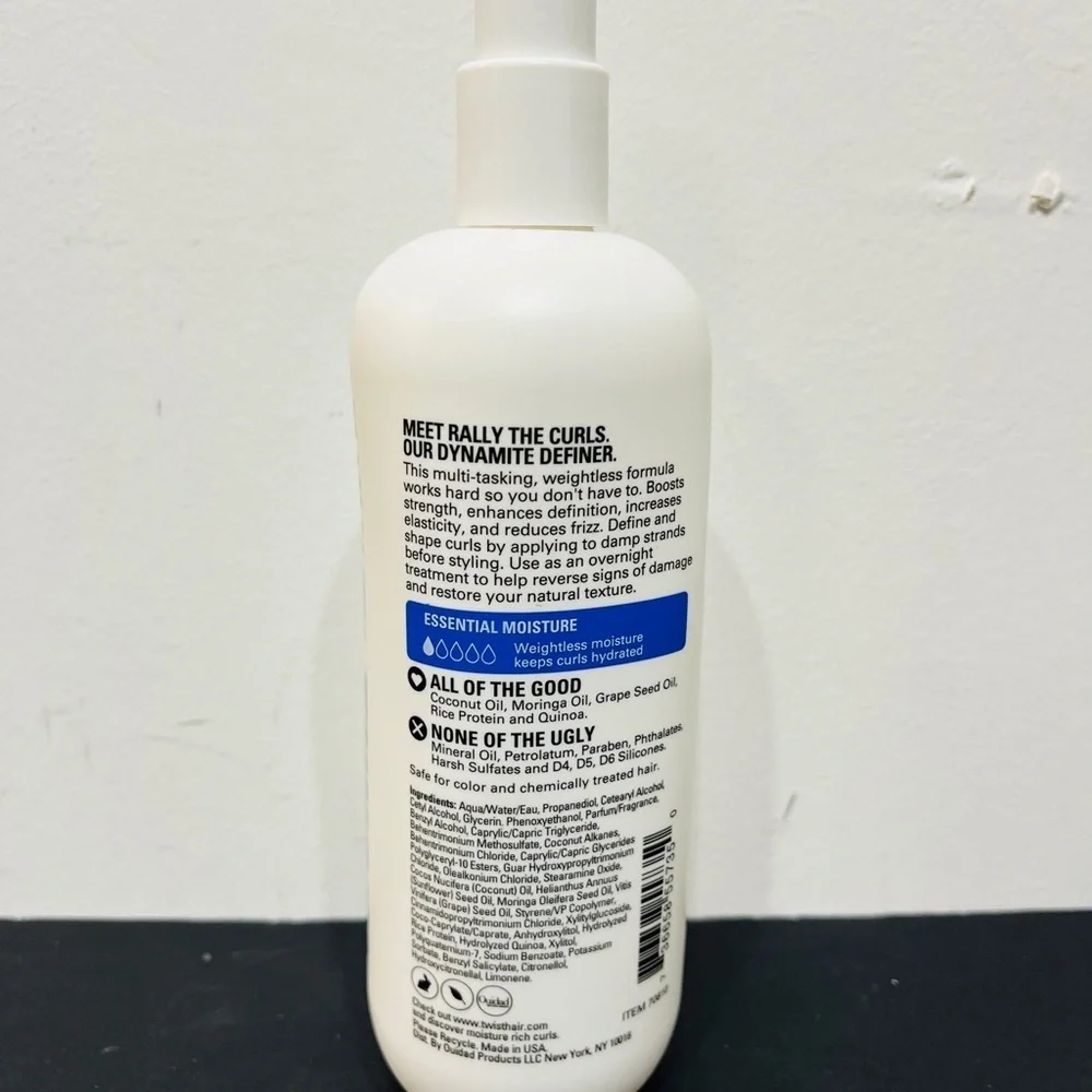 Twist by Curl-Defining Primer - White